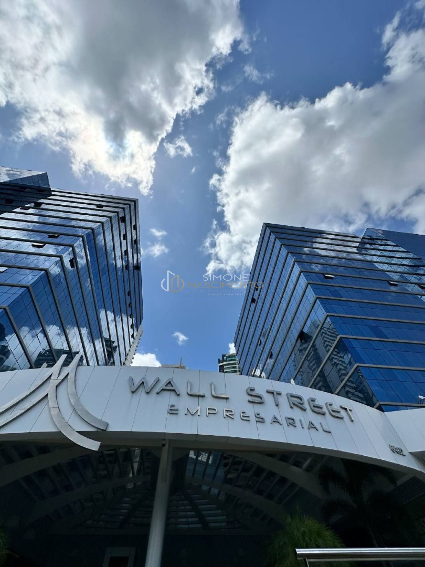 Sala Comercial Para Alugar no bairro Paralela em Salvador