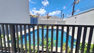 Casa de Condomínio Para Vender com 3 quartos 3 suítes no bairro Buraquinho em Lauro De Freitas