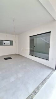 Casa de Condomínio Para Vender com 3 quartos 3 suítes no bairro Buraquinho em Lauro De Freitas