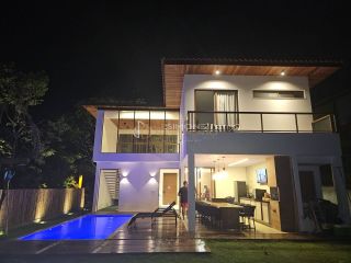 Casa de Condomínio  4 suítes100% Mobiliada Praia do Forte  Açu da Torre