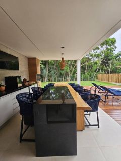 Casa de Condomínio  4 suítes100% Mobiliada Praia do Forte  Açu da Torre