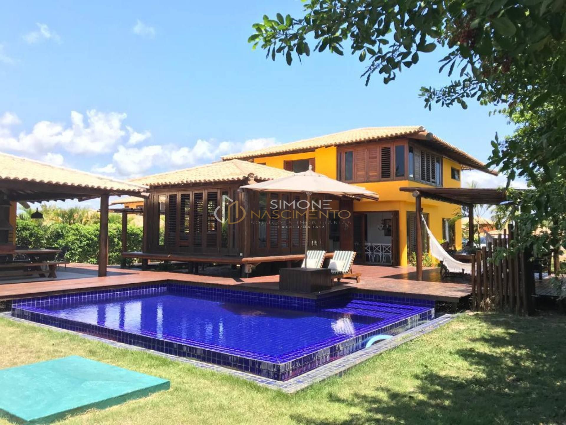 CASA DE ALTO PADRÃO À VENDA NO COMPLEXO SAUÍPE. CONDOMINIO CASA GRANDE LAGUNA