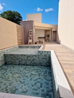 Casa de Condomínio Para Vender com 4 quartos 1 suítes no bairro Buraquinho em Lauro De Freitas