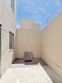 Casa de Condomínio Para Vender com 4 quartos 1 suítes no bairro Buraquinho em Lauro De Freitas