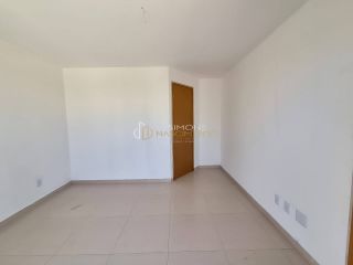 Casa de Condomínio Para Vender com 4 quartos 1 suítes no bairro Buraquinho em Lauro De Freitas