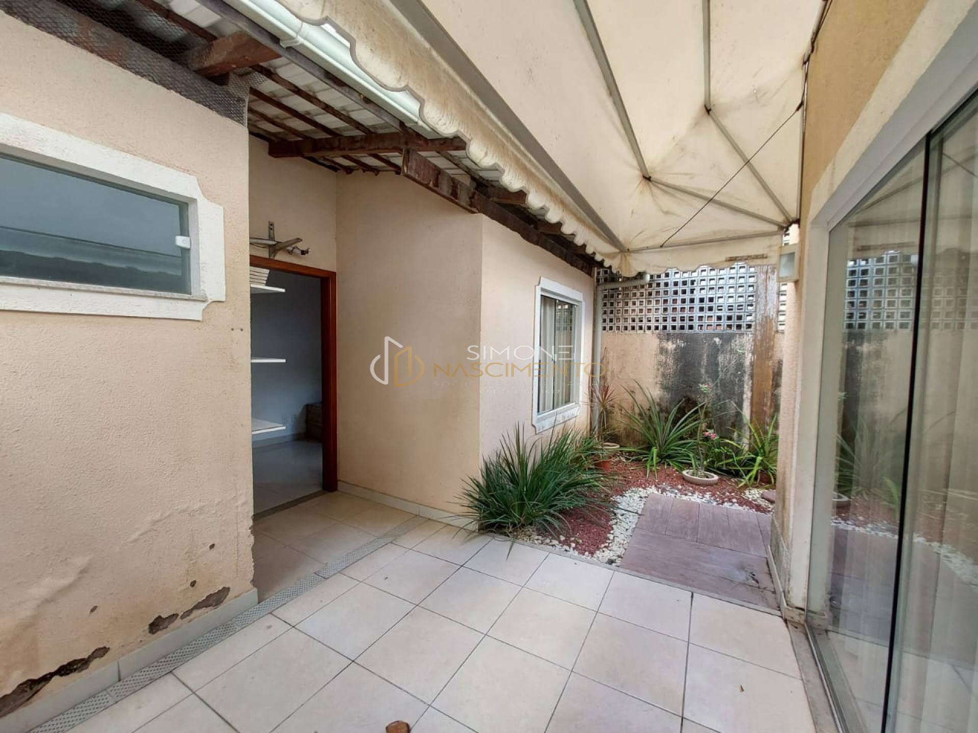 Casa de Condomínio 4 suítes  Piatã em Salvador