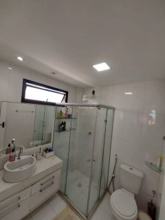 Casa de Condomínio 4 suítes  Piatã em Salvador