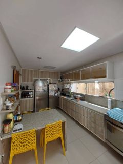 Casa de Condomínio 4 suítes  Piatã em Salvador