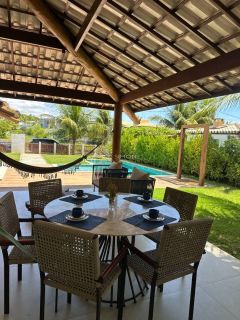 Casa à venda 4 suítes Condomínio Paraíso dos Lagos-Guarajuba-Camaçari-Ba