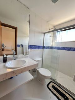 Casa à venda 4 suítes Condomínio Paraíso dos Lagos-Guarajuba-Camaçari-Ba