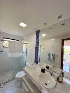 Casa à venda 4 suítes Condomínio Paraíso dos Lagos-Guarajuba-Camaçari-Ba