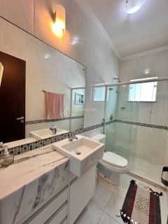 Casa 4 quartos 3 suítes - Priscila Dutra - Lauro de Freitas - Ba