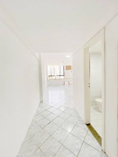 Sala Comercial Para Vender no bairro Stiep em Salvador