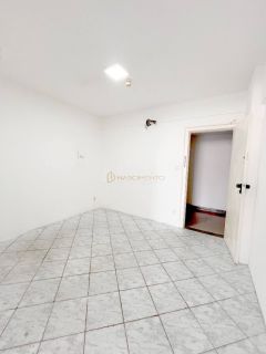 Sala Comercial Para Vender no bairro Stiep em Salvador
