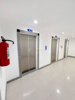 Sala Comercial Para Vender no bairro Stiep em Salvador