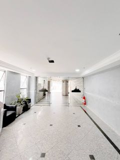 Sala Comercial Para Vender no bairro Stiep em Salvador