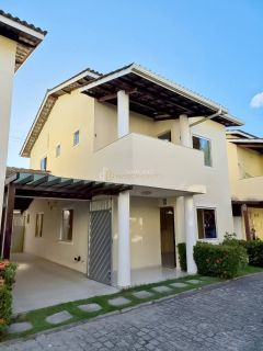 Casa de Condomínio Para Vender com 4 quartos 2 suítes no bairro Buraquinho em Lauro De Freitas