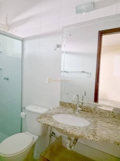 Casa de Condomínio Para Vender com 4 quartos 2 suítes no bairro Buraquinho em Lauro De Freitas