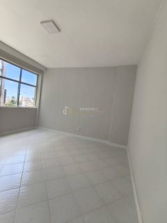 Apartamento Para Vender com 03 quartos 1 suítes no bairro Campo Grande em Salvador