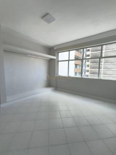 Apartamento Para Vender com 03 quartos 1 suítes no bairro Campo Grande em Salvador