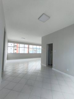 Apartamento Para Vender com 03 quartos 1 suítes no bairro Campo Grande em Salvador