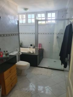 Linda Casa de Condomínio 6/4 e 2 suítes  Estrada do Côco em Lauro De Freitas