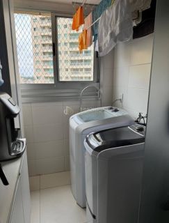 Apartamento Para Vender com 2 quartos 1 suíte no bairro do Imbuí em Salvador