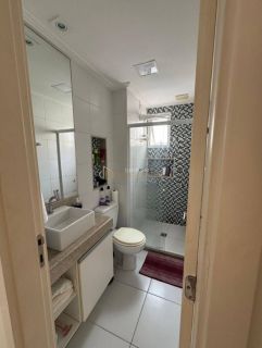 Apartamento Para Vender com 2 quartos 1 suíte no bairro do Imbuí em Salvador