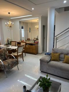 Casa de Condomínio  4/4 e 3 suítes  Pitangueiras