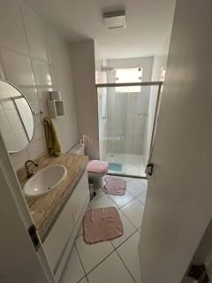 Casa de Condomínio  4/4 e 3 suítes  Pitangueiras