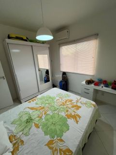 Casa de Condomínio  4/4 e 3 suítes  Pitangueiras