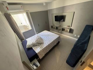 PORTEIRA FECHADA – 100 METROS DO PORTO DA BARRA | IMÓVEL DESOCUPADO