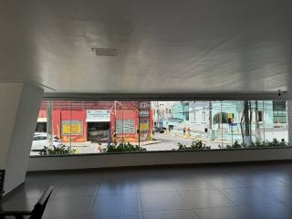 PORTEIRA FECHADA – 100 METROS DO PORTO DA BARRA | IMÓVEL DESOCUPADO