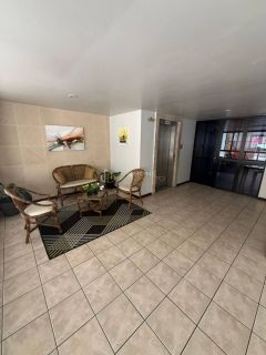 Apartamento 2 quartos 1 suíte  Costa Azul