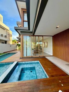 Casa de Condomínio  7 suítes Guarajuba