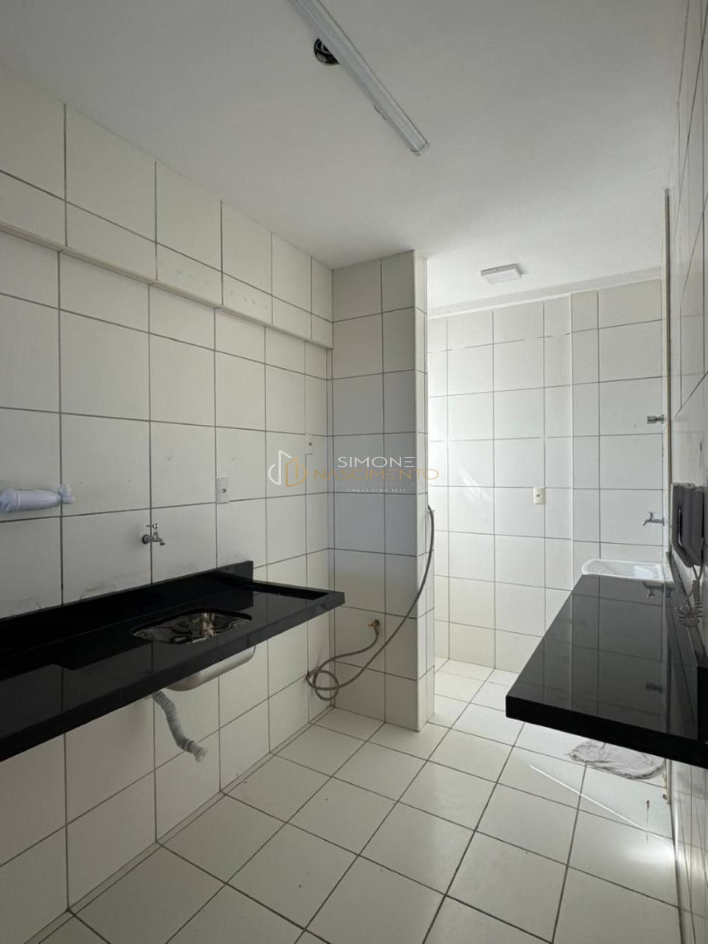 Imbuí | 8º andar | Nascente c/ Vista Mar | Apto Recém Reformado | 2 Quartos | 56 m²