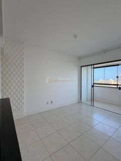 Imbuí | 8º andar | Nascente c/ Vista Mar | Apto Recém Reformado | 2 Quartos | 56 m²