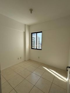 Imbuí | 8º andar | Nascente c/ Vista Mar | Apto Recém Reformado | 2 Quartos | 56 m²