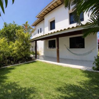 Casa em condomínio fechado – Vilas Solaris, Buraquinho | 4 suítes | 250m² construídos