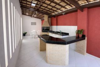 Casa em condomínio fechado – Vilas Solaris, Buraquinho | 4 suítes | 250m² construídos