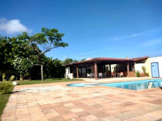 Casa em condomínio fechado – Vilas Solaris, Buraquinho | 4 suítes | 250m² construídos