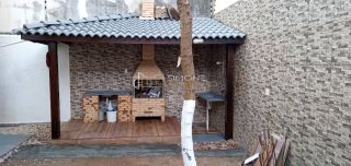 Casa independente frente mar