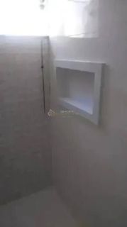 Casa à venda em condomínio fechado – 4/4, sendo 2 suítes Abrantes-Camaçari-Ba