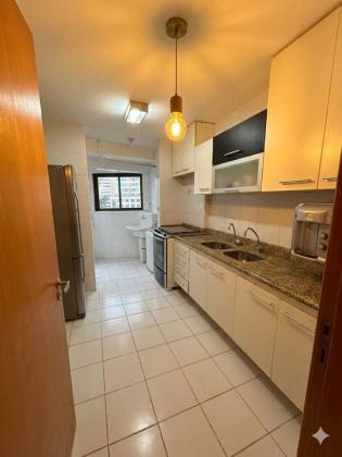 Apartamento Para Vender  4/4 e 2 suítes  Pituba