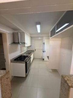 Apartamento  3 suítes Alphaville I em Salvador