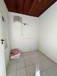 Village a venda  2 suítes com dependência completa em Buraquinho-Lauro de Freitas