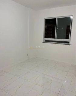 Apartamento Para Vender com 2 quartos 1 suíte no bairro Itapuã em Salvador