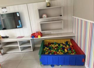 Apartamento Para Vender com 2 quartos 1 suíte no bairro Itapuã em Salvador