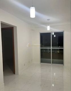 Apartamento Para Vender com 2 quartos 1 suíte no bairro Itapuã em Salvador