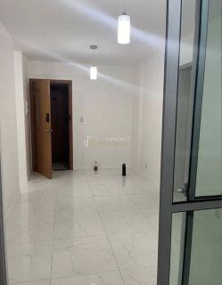 Apartamento Para Vender com 2 quartos 1 suíte no bairro Itapuã em Salvador